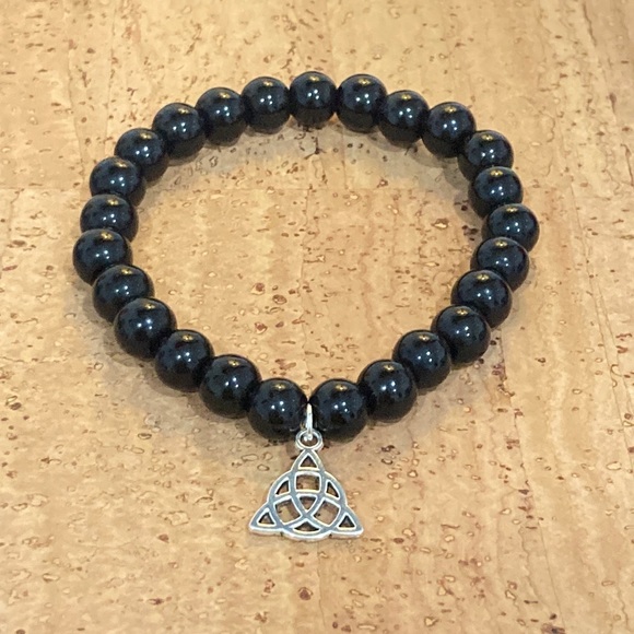 Celtic knot trinity protection bracelet - Picture 2 of 11